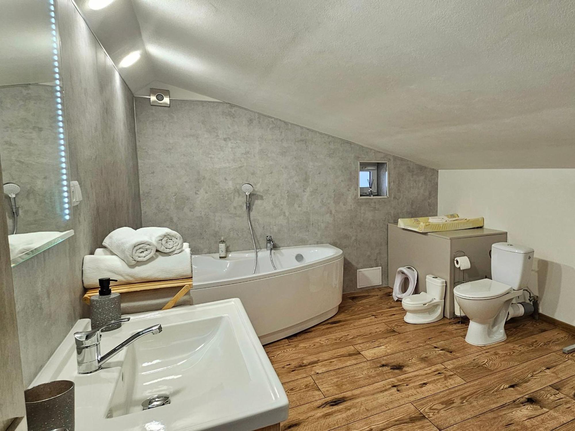 Uv Apartmany Banska Stiavnica Luaran gambar